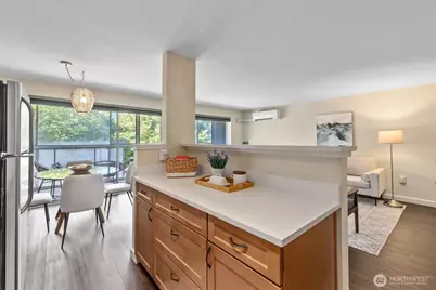 1740 Melrose Avenue #203, Seattle, WA 98122 - Photo 11
