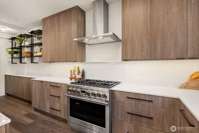 637 18th Avenue W, Kirkland, WA 98033 - Photo 7