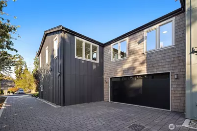 637 18th Avenue W, Kirkland, WA 98033 - Photo 23