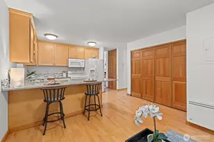 6423 Sand Point Way NE, Seattle, WA 98115 - Photo 13