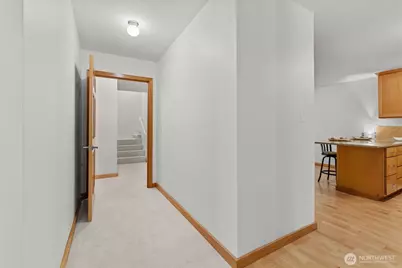 6423 Sand Point Way NE, Seattle, WA 98115 - Photo 5