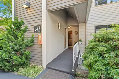 6423 Sand Point Way NE, Seattle, WA 98115 - Photo 3