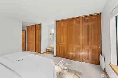 6423 Sand Point Way NE, Seattle, WA 98115 - Photo 21