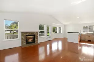 910 NW Leisure Ln, Bremerton, WA 98311 - Photo 9