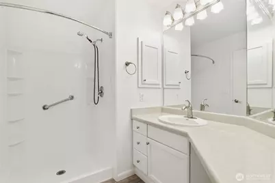 910 NW Leisure Lane, Bremerton, WA 98311 - Photo 17