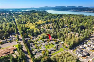 910 NW Leisure Ln, Bremerton, WA 98311 - Photo 31