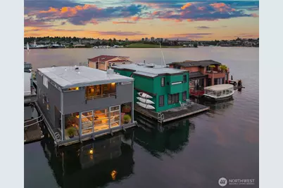 2466 Westlake Avenue N #5, Seattle, WA 98109 - Photo 3