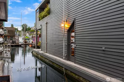2466 Westlake Avenue N #5, Seattle, WA 98109 - Photo 29