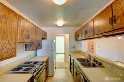 2021 Laventure Road #304, Mount Vernon, WA 98273 - Photo 13