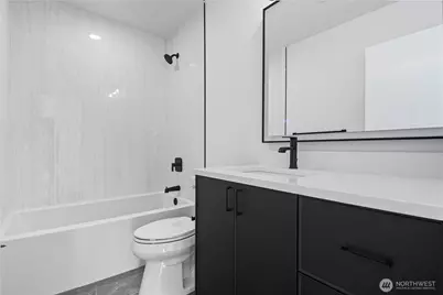 218 21st Avenue E, Seattle, WA 98112 - Photo 27