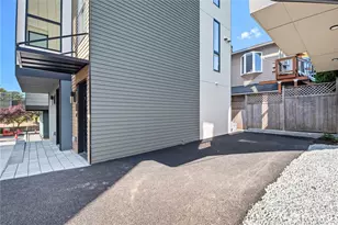 218 21st Ave E, Seattle, WA 98112 - Photo 33