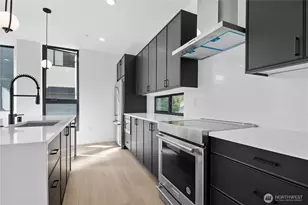 218 21st Ave E, Seattle, WA 98112 - Photo 15