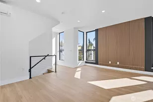 218 21st Ave E, Seattle, WA 98112 - Photo 11