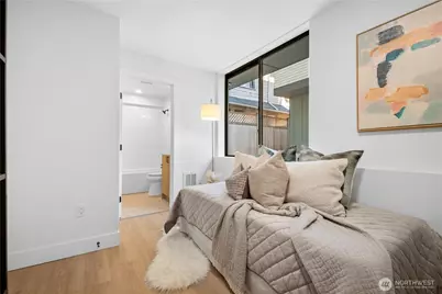 220 21st Avenue E, Seattle, WA 98112 - Photo 9