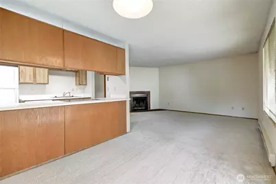 19855 25th Avenue NE #206, Shoreline, WA 98155 - Photo 9