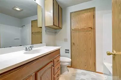 19855 25th Avenue NE #206, Shoreline, WA 98155 - Photo 23