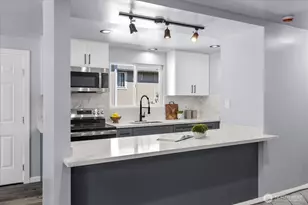 11250 57th Ave S, Seattle, WA 98178 - Photo 13