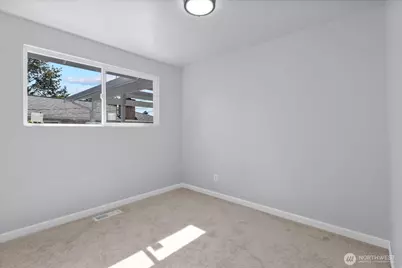 11250 57th Avenue S, Seattle, WA 98178 - Photo 15