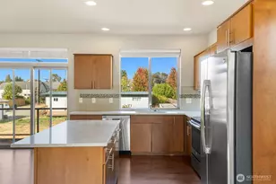 315 Chelan Ave NE, Renton, WA 98059 - Photo 13