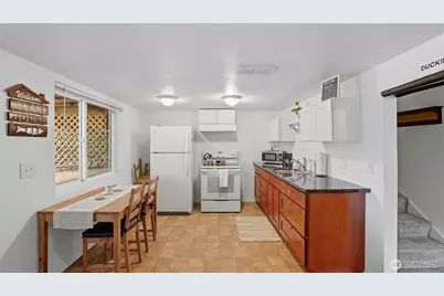 17268 SE Petrovitsky Road, Renton, WA 98058 - Photo 21