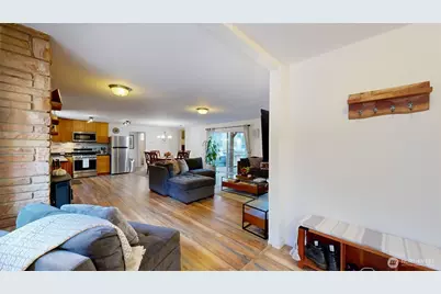 17268 SE Petrovitsky Road, Renton, WA 98058 - Photo 3