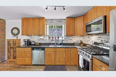 17268 SE Petrovitsky Road, Renton, WA 98058 - Photo 7