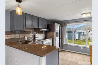 4045 49th Avenue SW #7, Olympia, WA 98512 - Photo 9