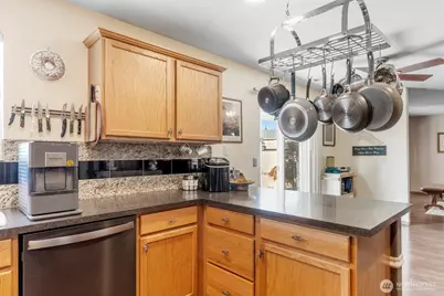 308 Easy Street SE, Rainier, WA 98576 - Photo 13