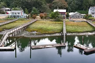 8122 Autumn Ln, Clinton, WA 98236 - Photo 19