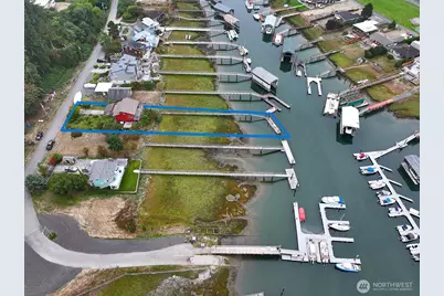 8122 Autumn Lane, Clinton, WA 98236 - Photo 3