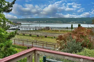 8122 Autumn Ln, Clinton, WA 98236 - Photo 15