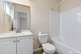 2434 Yakima Ct, Tacoma, WA 98405 - Photo 15