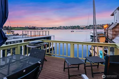 2420 Westlake Avenue N #11, Seattle, WA 98109 - Photo 13