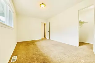 2107 S Kent Des Moines Rd, Des Moines, WA 98198 - Photo 9