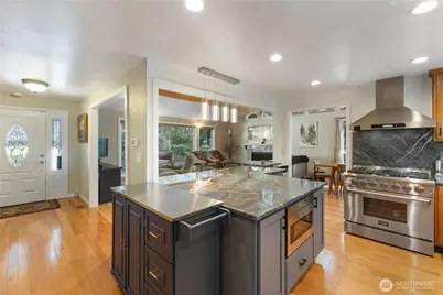 17614 49th Street E, Lake Tapps, WA 98391 - Photo 5