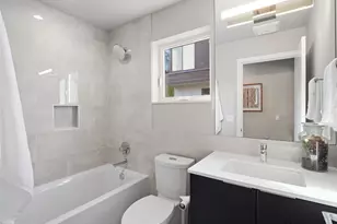 4464 Midvale Ave N, Seattle, WA 98103 - Photo 7