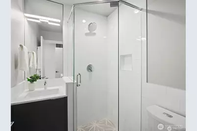 4464 Midvale Avenue N, Seattle, WA 98103 - Photo 5