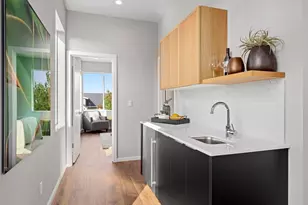 4464 Midvale Ave N, Seattle, WA 98103 - Photo 25