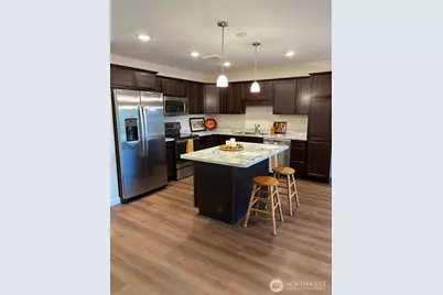 3803 17th Street SW #302, Puyallup, WA 98373 - Photo 5