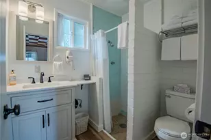 27131 N US Hwy 101, Hoodsport, WA 98548 - Photo 9