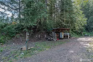27131 N US Hwy 101, Hoodsport, WA 98548 - Photo 35