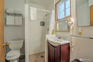 27131 N US Hwy 101, Hoodsport, WA 98548 - Photo 13