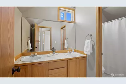 25123 Roberts Drive #313, Black Diamond, WA 98010 - Photo 9