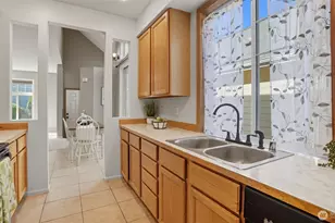 25123 Roberts Dr, Black Diamond, WA 98010 - Photo 5