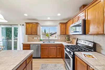 15623 44th Place W #Unit B, Lynnwood, WA 98087 - Photo 7