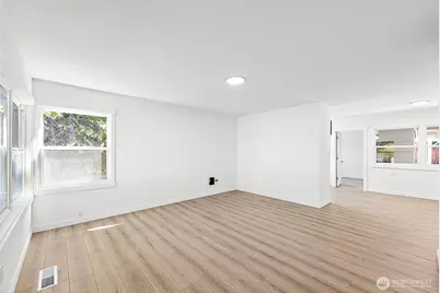912 E 51st Street, Tacoma, WA 98404 - Photo 3
