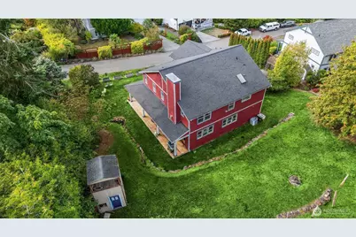 2372 Douglas Drive NE, Bainbridge Island, WA 98110 - Photo 1