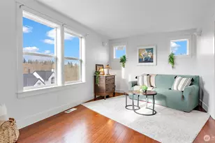 2372 Douglas Dr NE, Bainbridge Island, WA 98110 - Photo 21