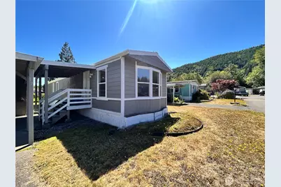 850 Crescent Street, Raymond, WA 98577 - Photo 1