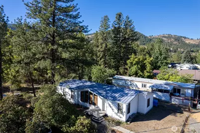 1221 Riverside Avenue, Twisp, WA 98856 - Photo 3